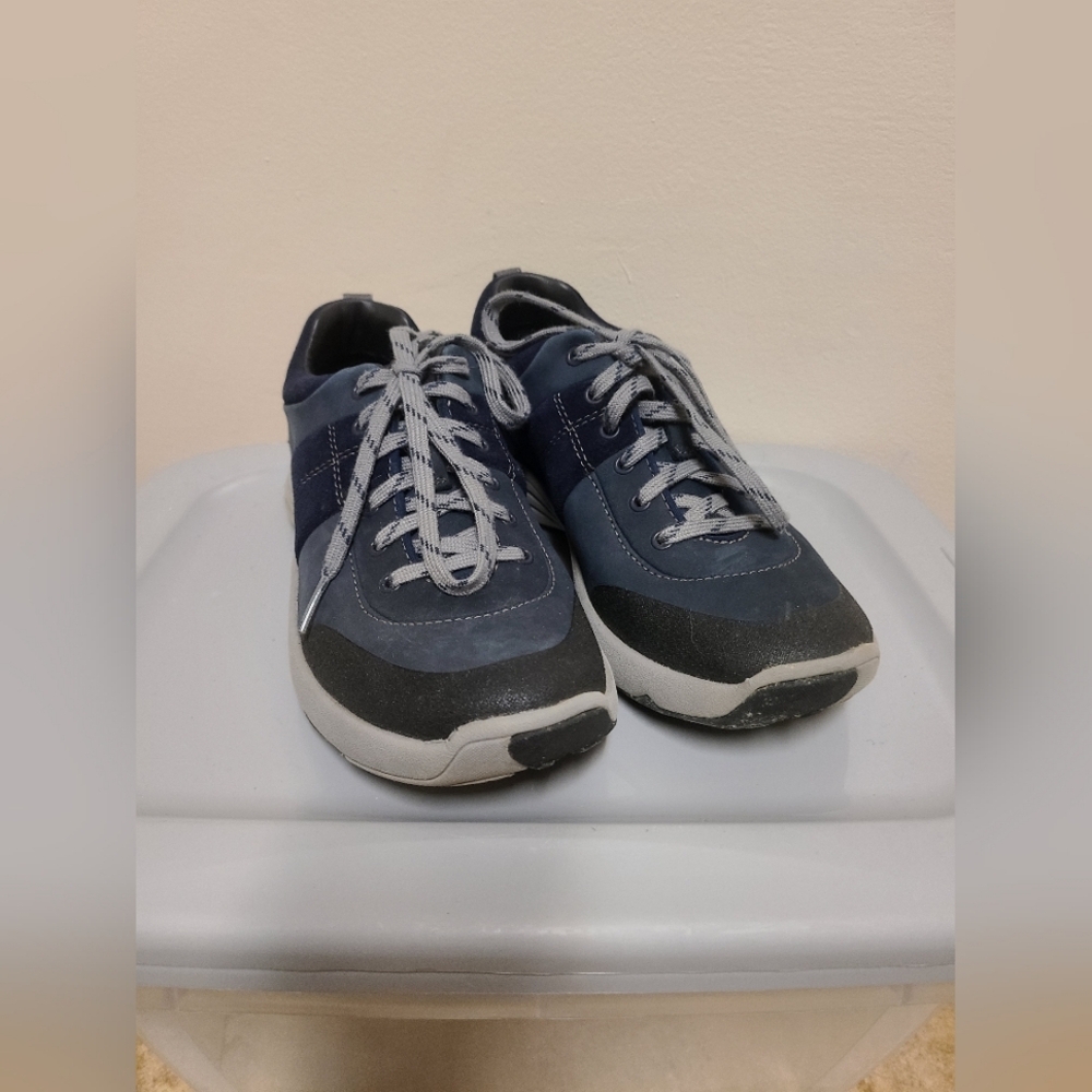 Clarks Womens Wave Walk Navy Sneakers